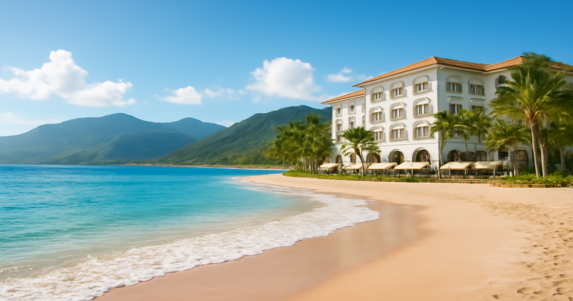 A tranquil beach scene depicting luxury travel, highlighting 'сравнение кредитных карт' for financial freedom.