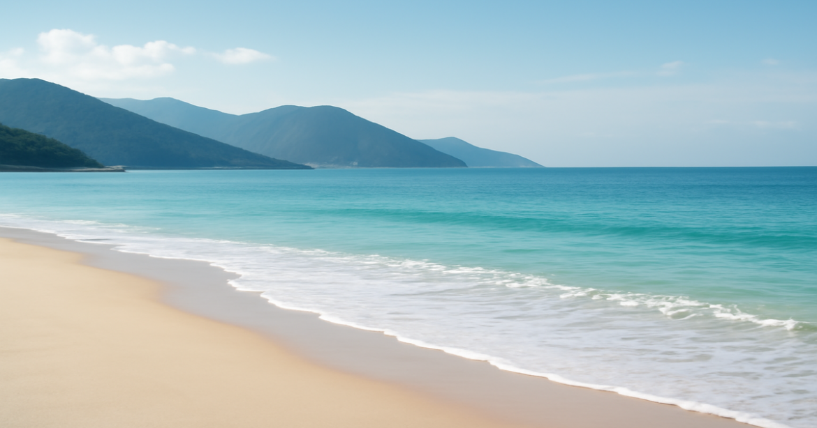 A beautiful beach landscape representing страхование and the importance of financial protection while traveling.